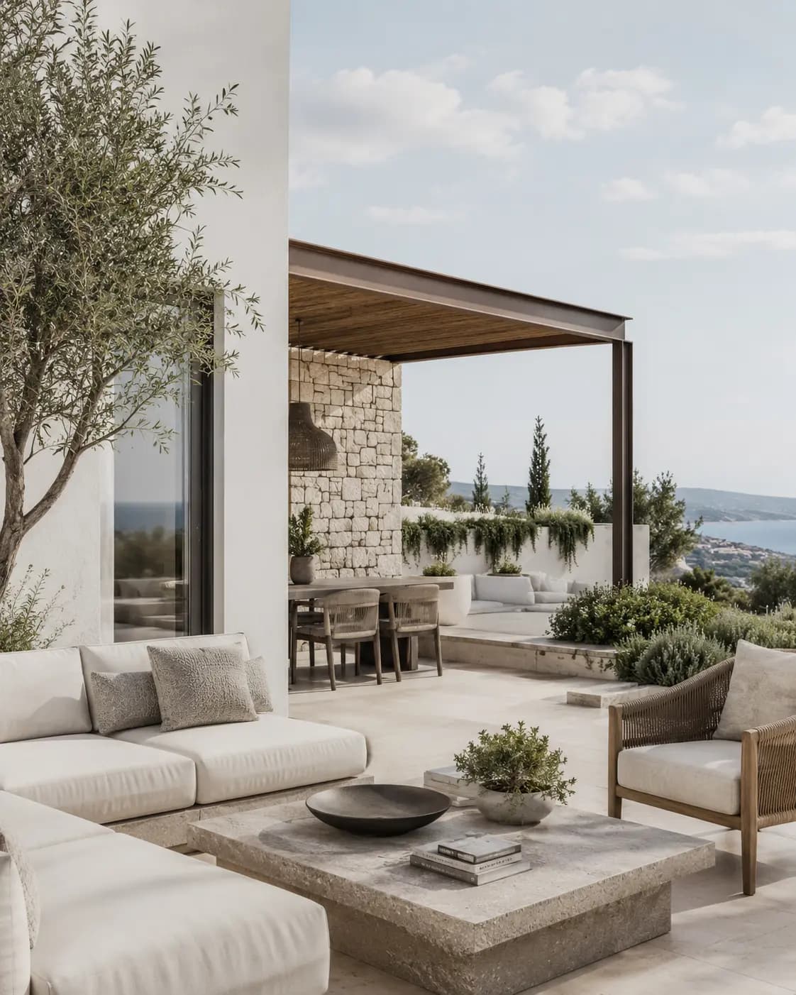 Σύγχρονη ελληνική βεράντα έτοιμη για μακροχρόνια κατοίκηση